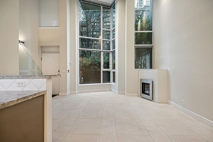 621 Jervis Street Vancouver, BC - 4