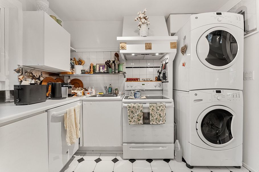 2574 Cornwall Avenue Vancouver, BC - 13