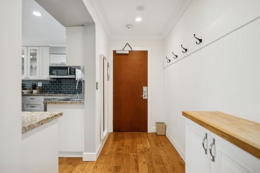 202 1157 Nelson Street Vancouver, BC - 24