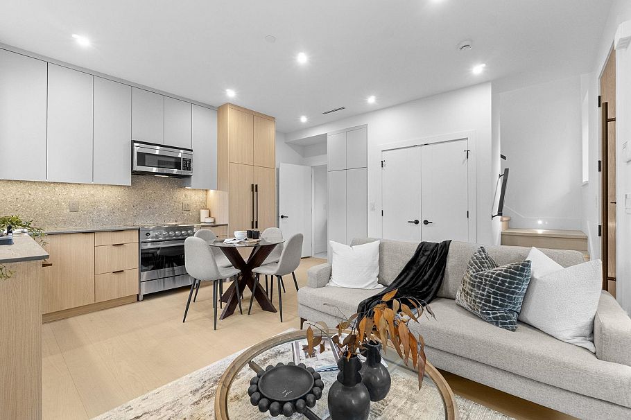 1947 13th Avenue Vancouver, BC - 1