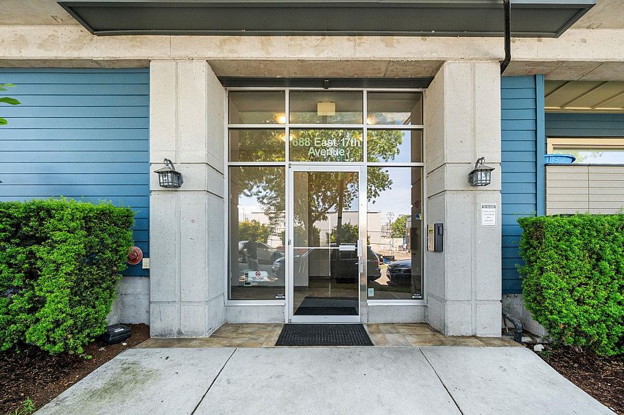 PH8 688 E 17th Avenue Vancouver, BC - 27