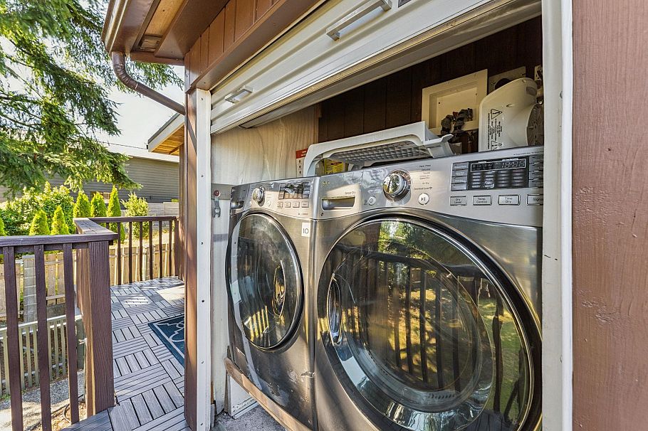 865 E 12th Street North Vancouver, BC - 19