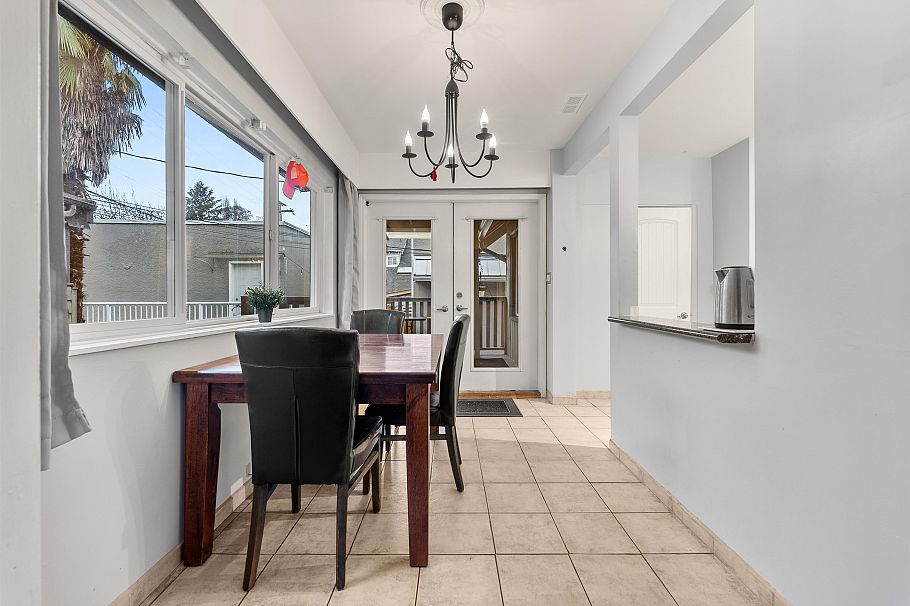 2574 Cornwall Avenue Vancouver, BC - 22