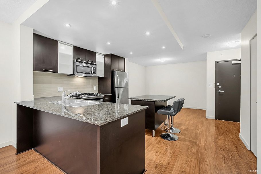 609 3111 Corvette Way Richmond, BC - 5