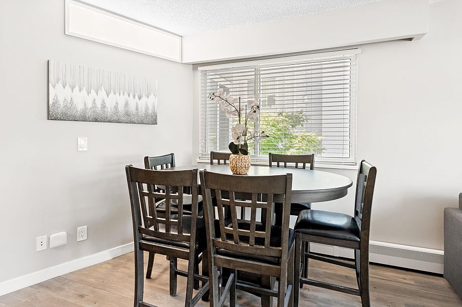 206 1149 W 11th Avenue Vancouver, BC - 5