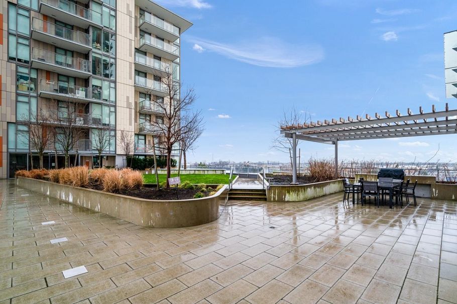 316 8181 Chester Street Vancouver, BC - 25