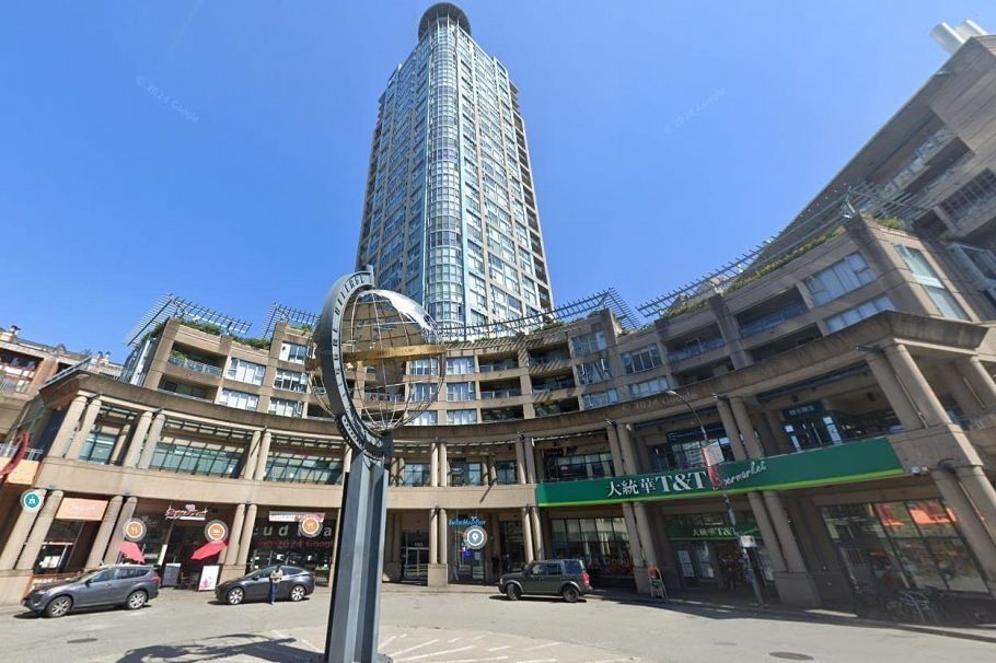 2304 183 Keefer Place Vancouver, BC - 1