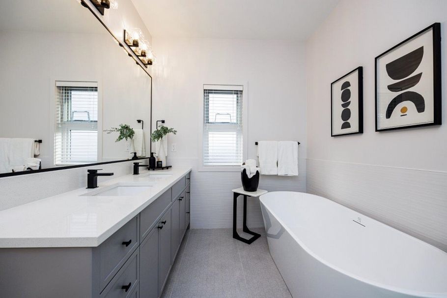 229 E 22nd Street North Vancouver, BC - 29