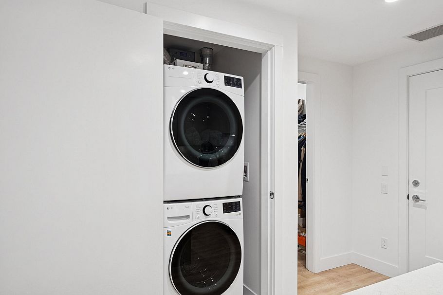 208 2375 Emery Court North Vancouver, BC - 17