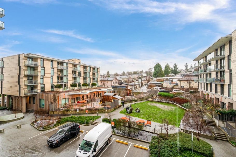 316 8181 Chester Street Vancouver, BC - 24