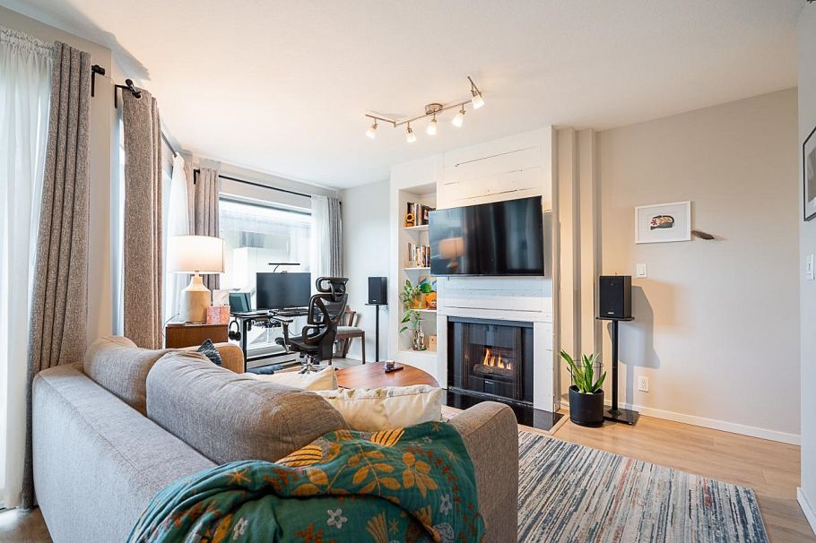 2 973 W 7th Avenue Vancouver, BC - 3