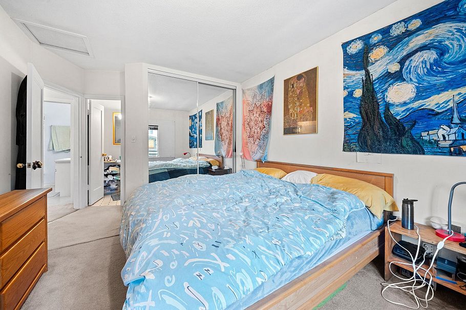 741 E 14th Street North Vancouver, BC - 13