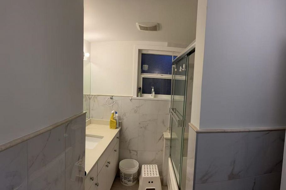 3161 E 15th Avenue Vancouver, BC - 3