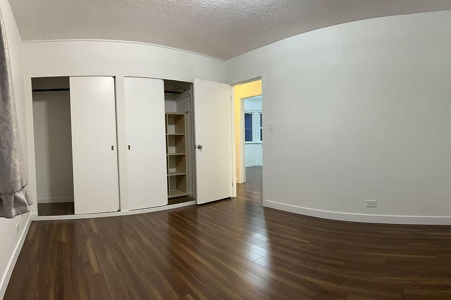 3161 E 15th Avenue Vancouver, BC - 7