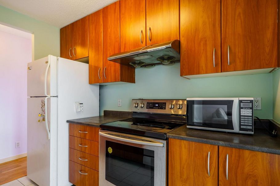 2409 3663 Crowley Drive Vancouver, BC - 9