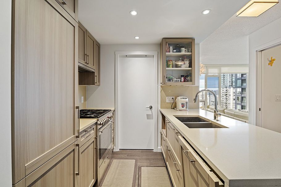 1602 5515 Boundary Road Vancouver, BC - 8