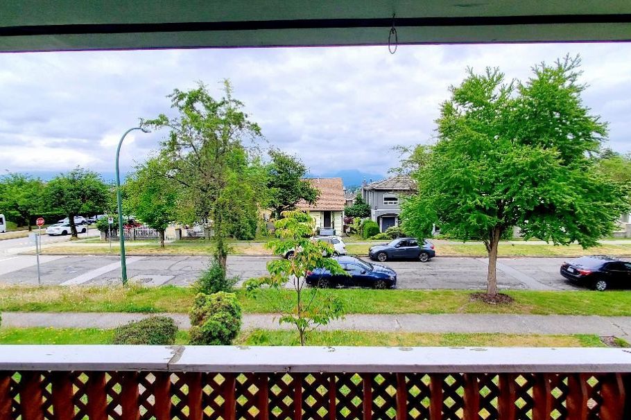 3312 Anzio Drive Vancouver, BC - 2