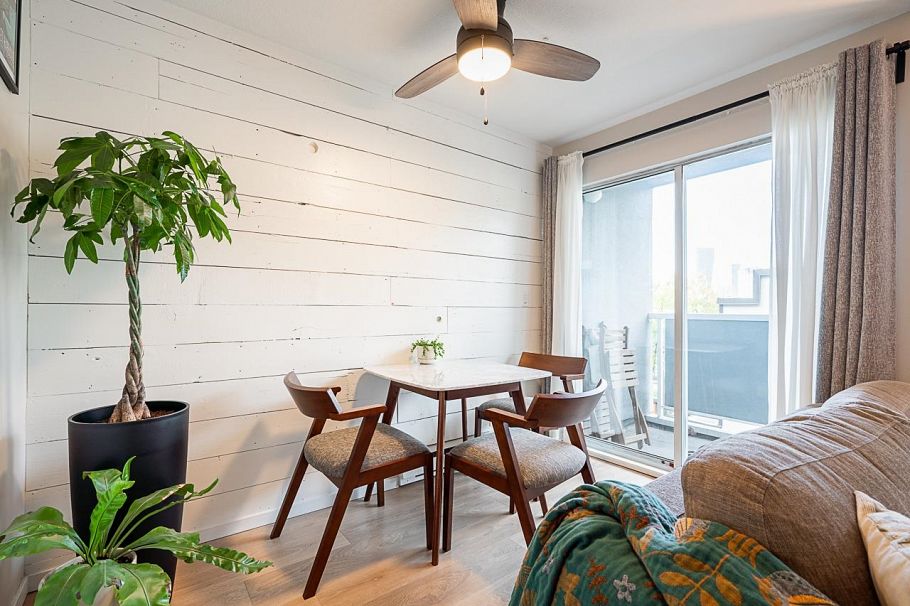 2 973 W 7th Avenue Vancouver, BC - 7