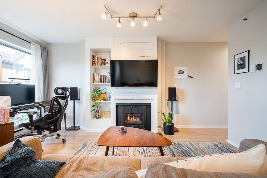 2 973 W 7th Avenue Vancouver, BC - 4