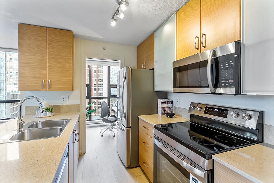 1109 909 Mainland Street Vancouver, BC - 8