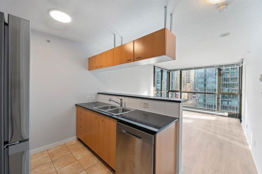 901 1331 Alberni Street Vancouver, BC - 8