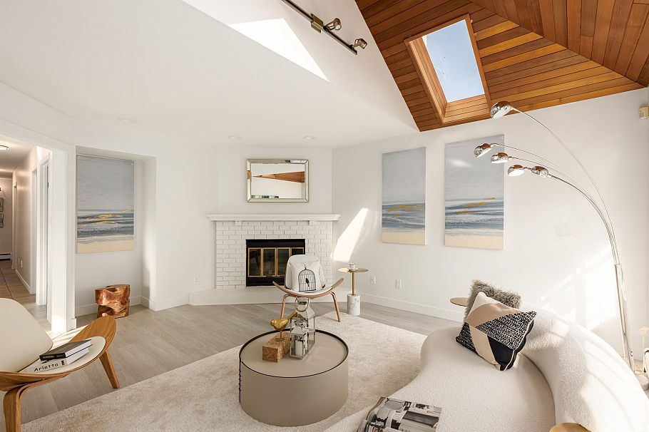 3330 W 21st Avenue Vancouver, BC - 8