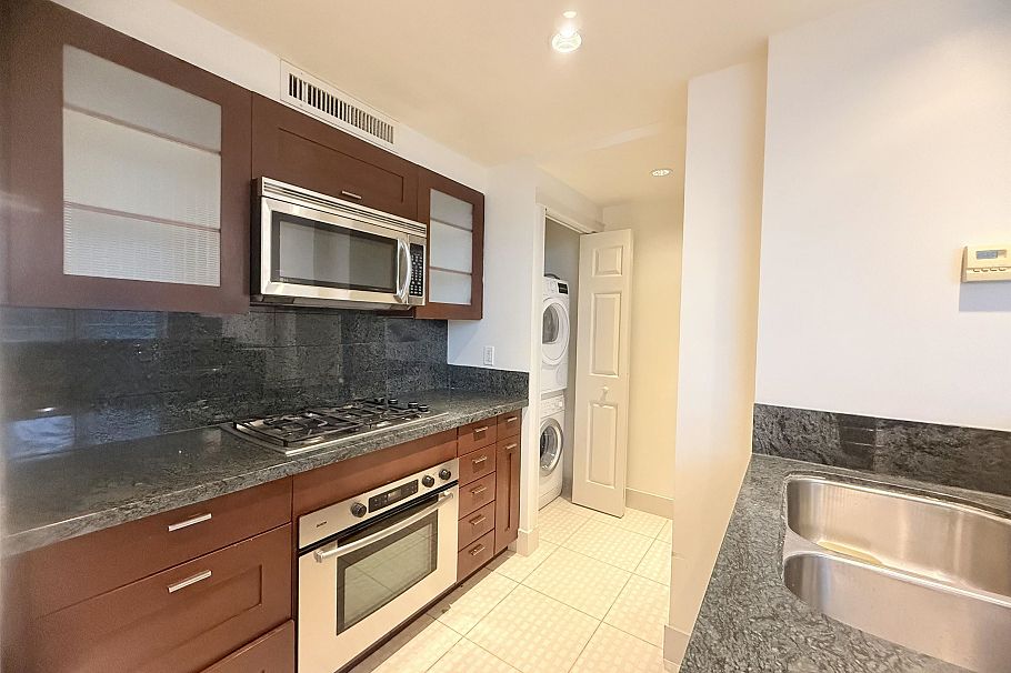 607 590 Nicola Street Vancouver, BC - 10