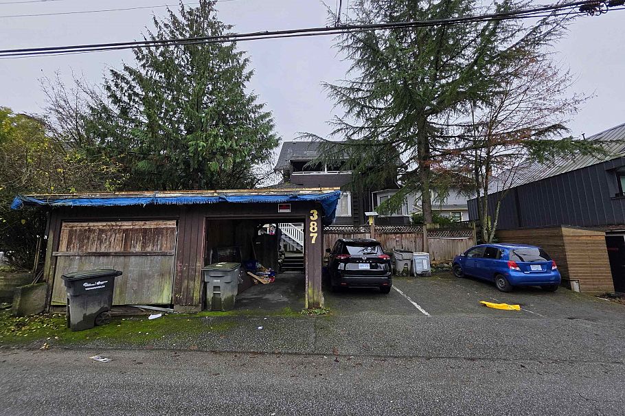 387 W 13th Avenue Vancouver, BC - 6