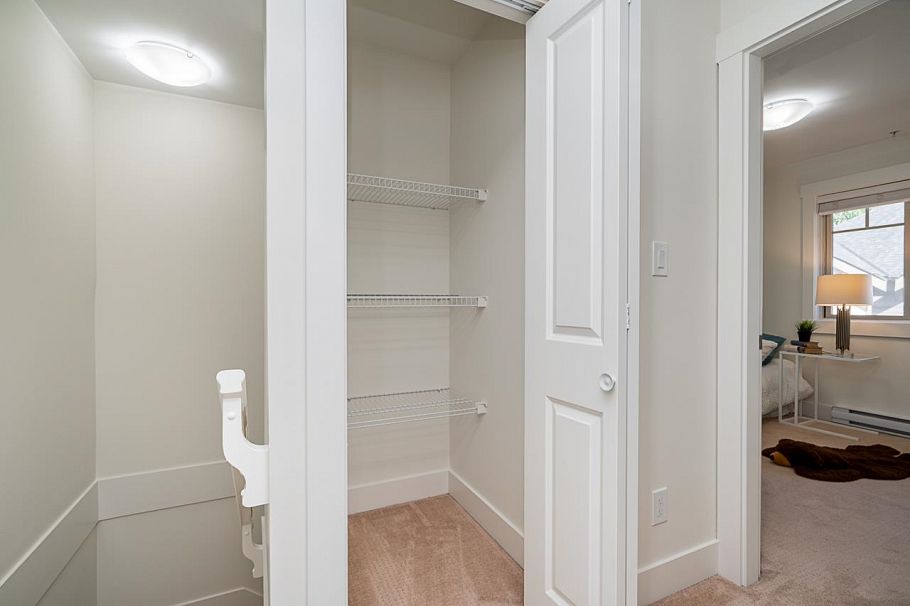 12 4033 Dominion Street Burnaby, BC - 27