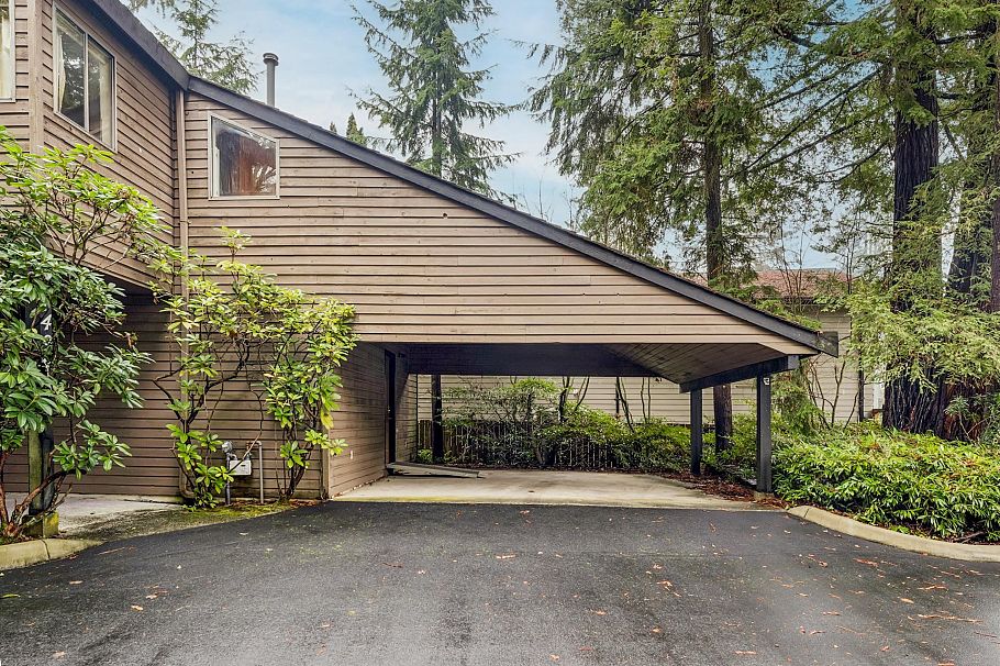 1494 Ross Road North Vancouver, BC - 37