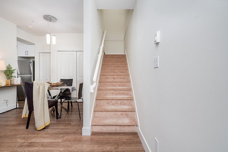 12 4033 Dominion Street Burnaby, BC - 5