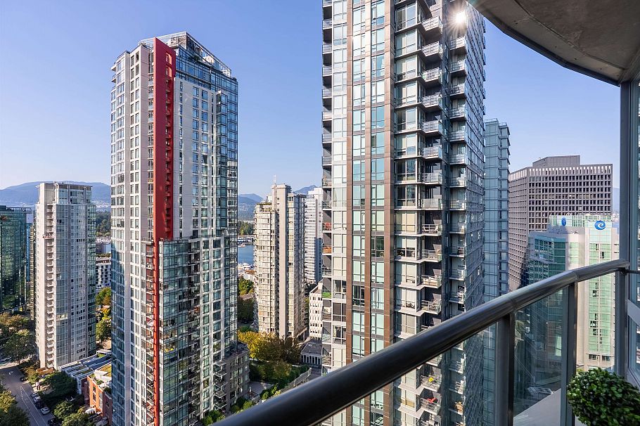 2702 1166 Melville Street Vancouver, BC - 25