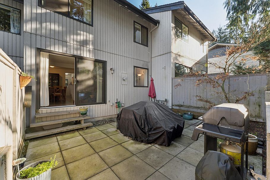2060 Deep Cove Crescent North Vancouver, BC - 23