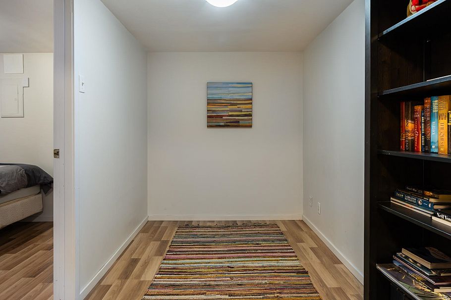 2060 Deep Cove Crescent North Vancouver, BC - 19