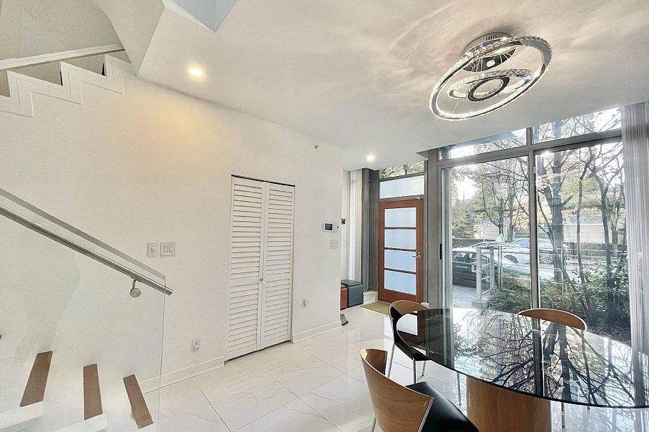 1235 Alberni Street Vancouver, BC - 5