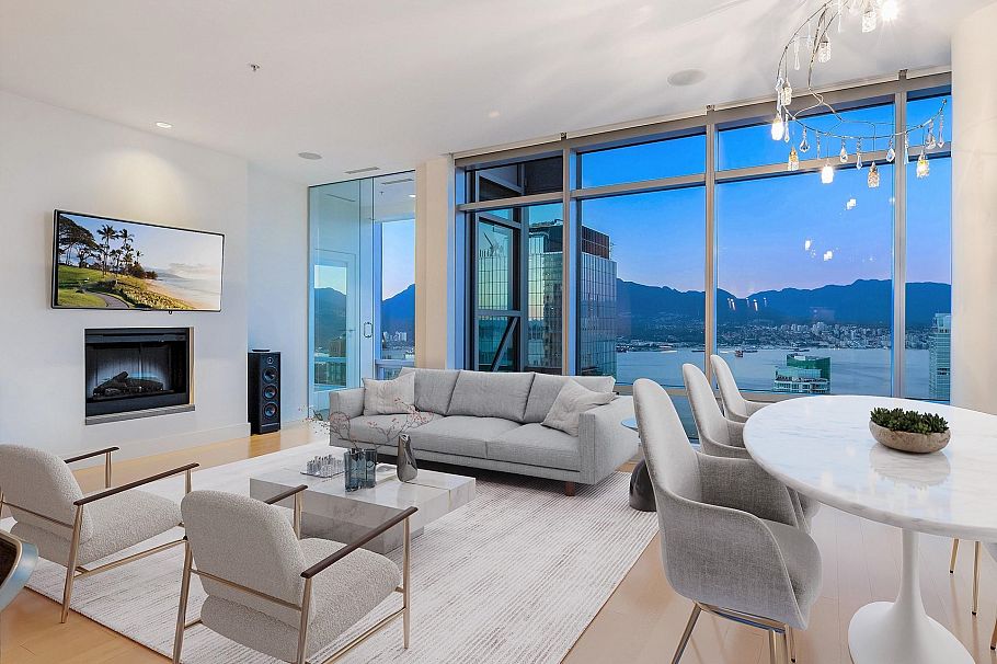 4304 1111 Alberni Street Vancouver, BC - 1