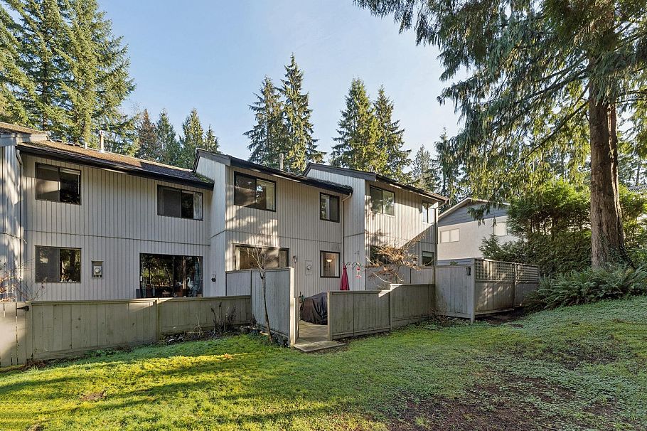 2060 Deep Cove Crescent North Vancouver, BC - 27