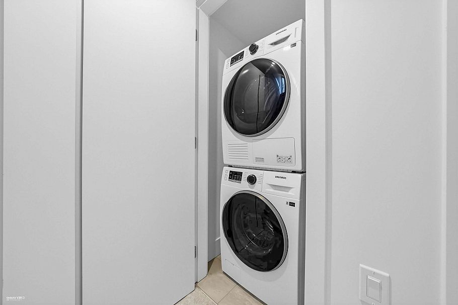 202 2075 E 1st Avenue Vancouver, BC - 32