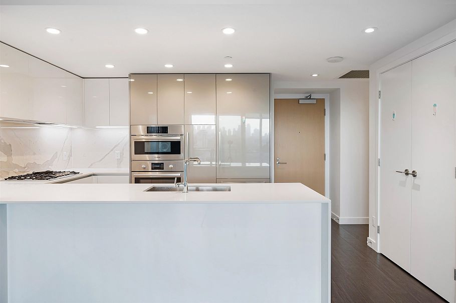 507 2085 Skyline Court Burnaby, BC - 4