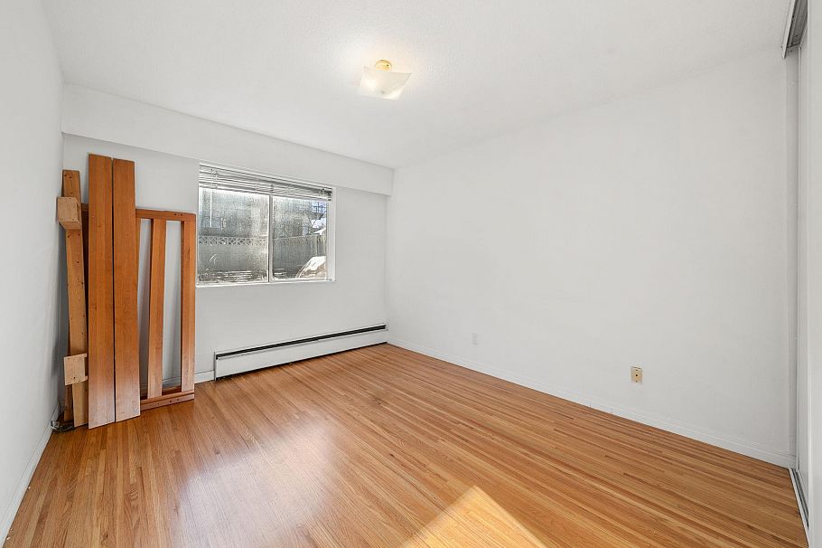 3 135 W 21st Street North Vancouver, BC - 17