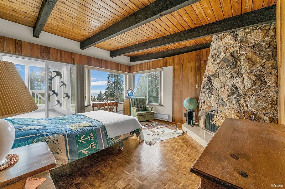 3729 St. Georges Avenue North Vancouver, BC - 20