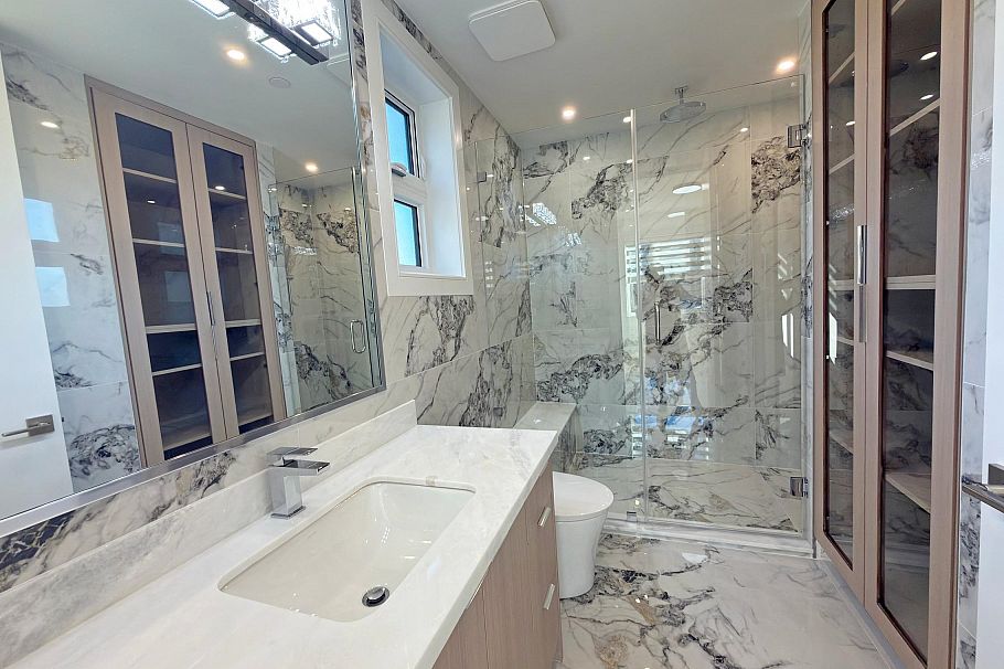 748 E 47th Avenue Vancouver, BC - 11