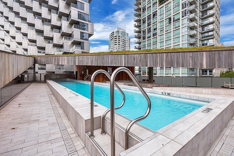 3602 1480 Howe Street Vancouver, BC - 36