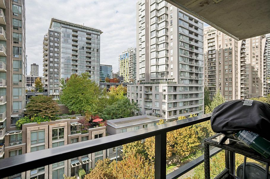 811 1088 Richards Street Vancouver, BC - 12