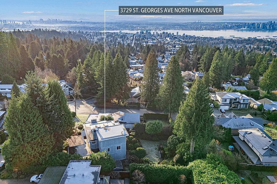 3729 St. Georges Avenue North Vancouver, BC - 1