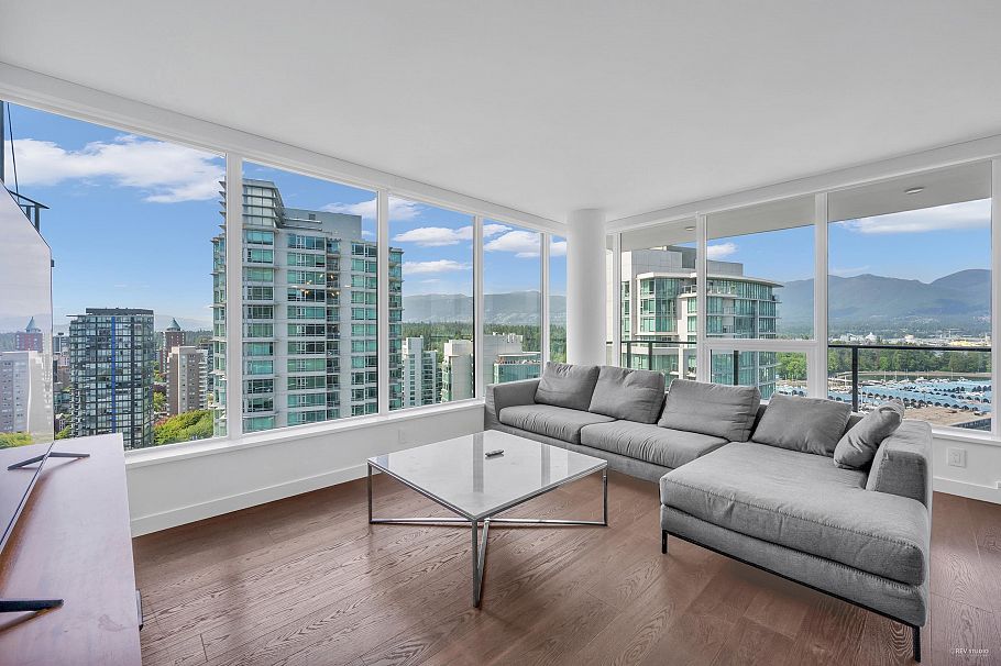 2001 620 Cardero Street Vancouver, BC - 2