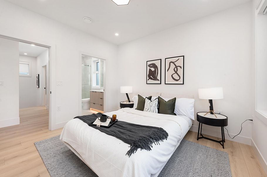 323 N Kamloops Street Vancouver, BC - 16