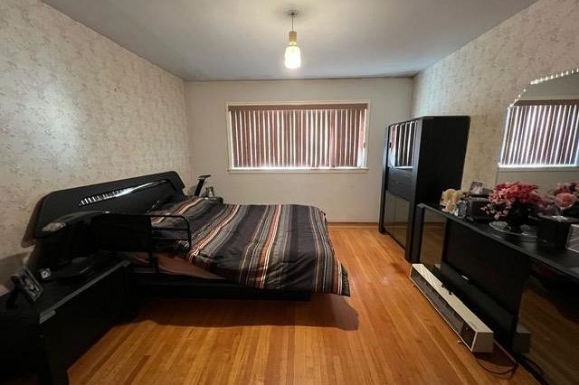 2435 E 38th Avenue Vancouver, BC - 8