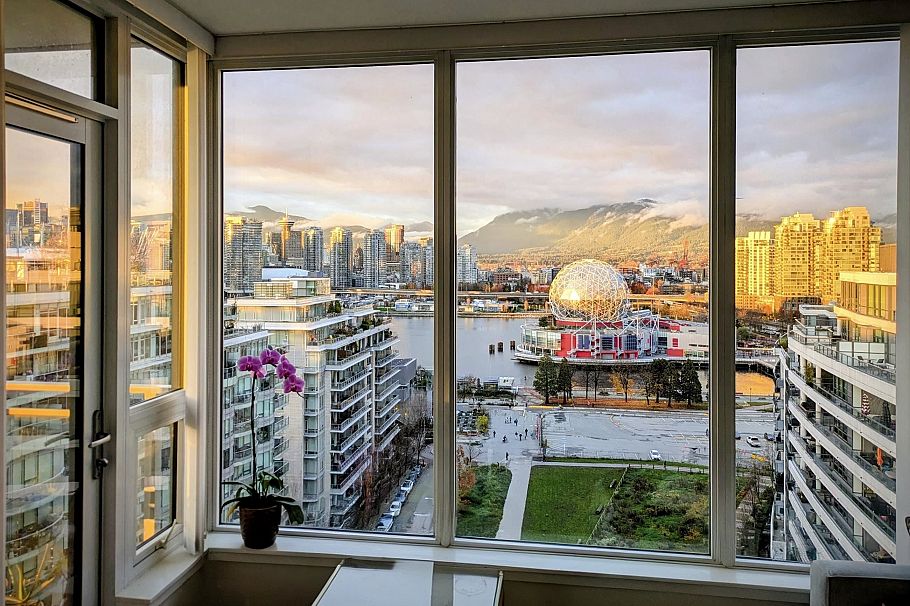 1506 1708 Ontario Street Vancouver, BC - 2