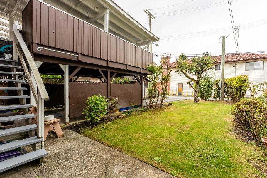 6979 Gladstone Street Vancouver, BC - 16